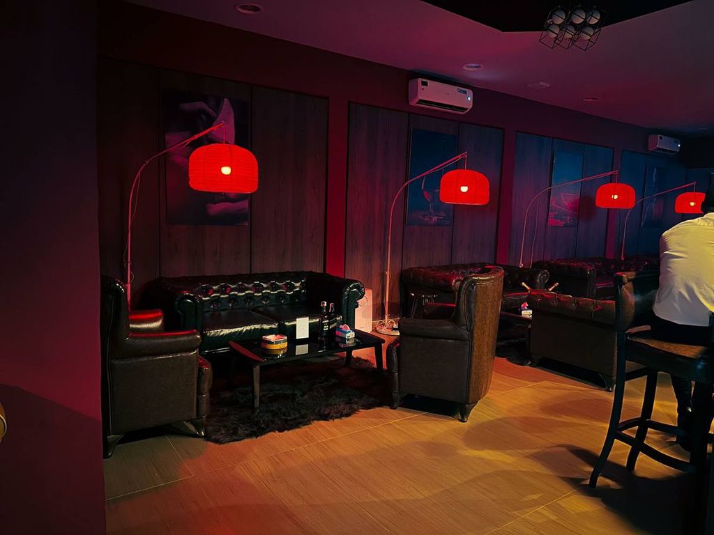 The Cigar Club lounge